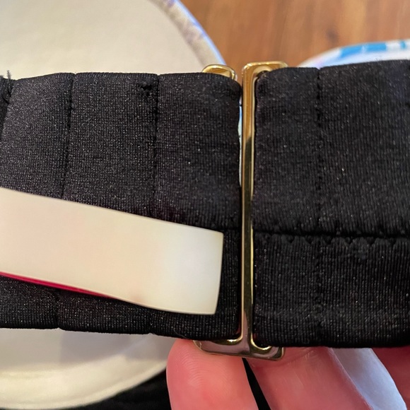 Victoria’s Secret halter with matching high waist mesh panel bottoms - Picture 7 of 7